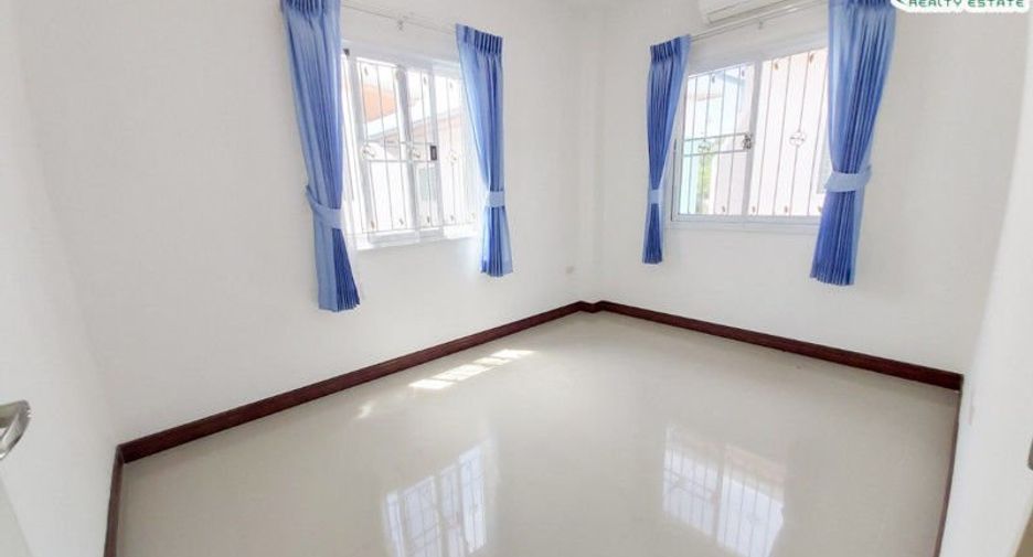 Reihenhaus zum Kauf mit 3 Zimmer in Mueang Chon Buri, Chonburi