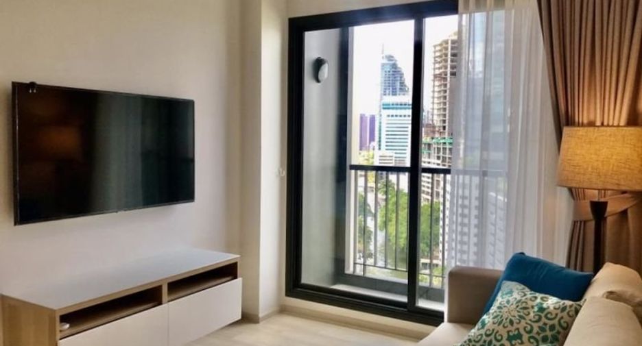 For rent 1 bed condo in Pathum Wan, Bangkok