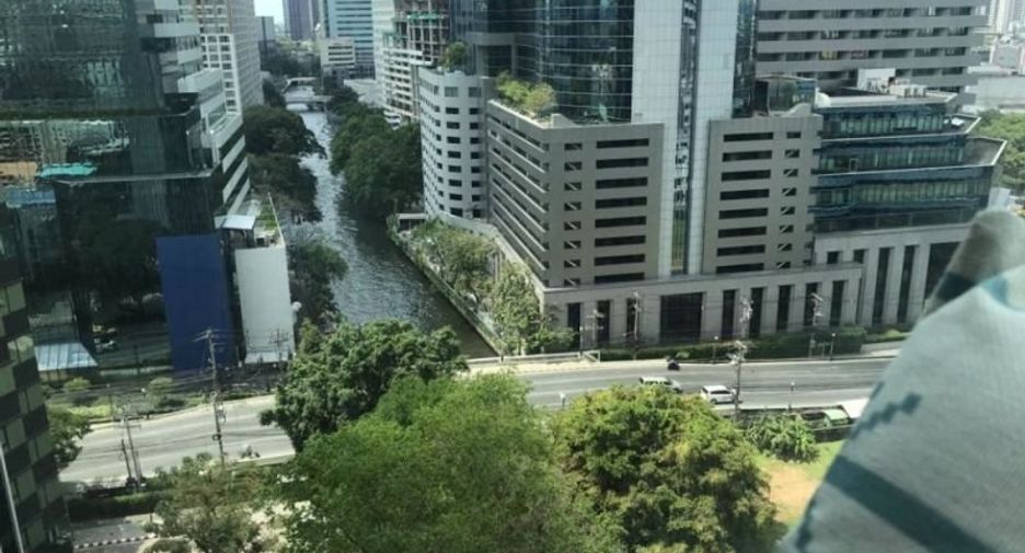 For rent 1 bed condo in Pathum Wan, Bangkok