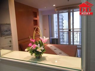 For rent and for sale 2 bed condo in Pom Prap Sattru Phai, Bangkok