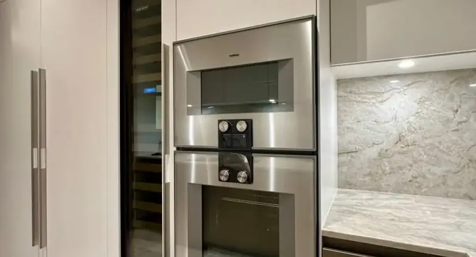 For sale 2 bedrooms condo in Pathum Wan, Bangkok