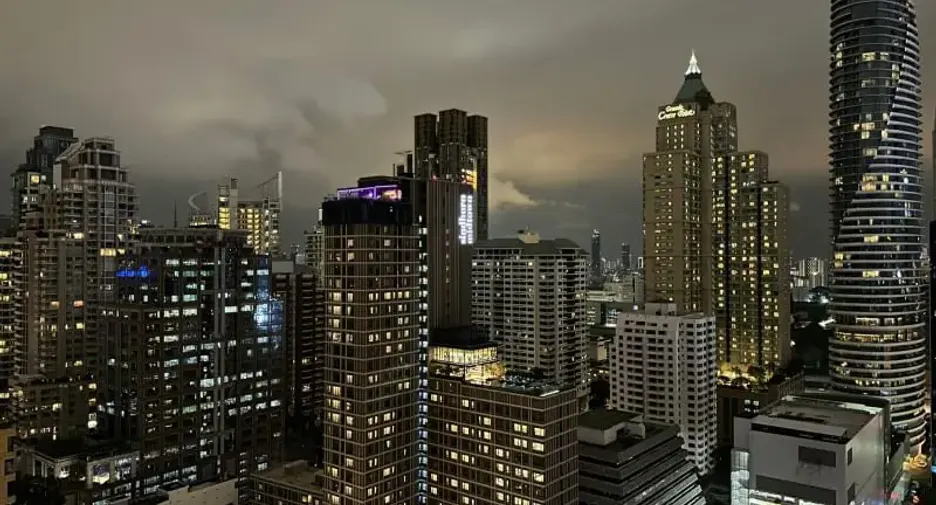 For sale 2 bedrooms condo in Pathum Wan, Bangkok