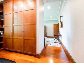 For sale 5 Beds house in Khlong Toei, Bangkok
