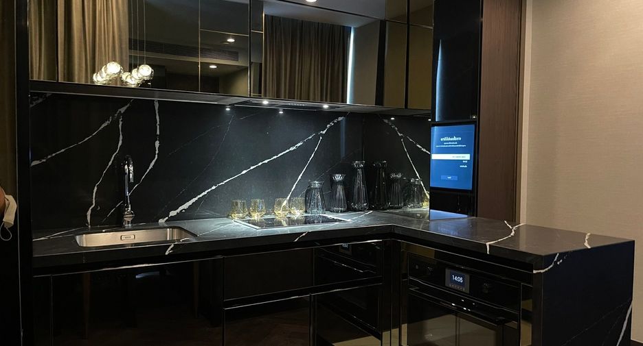 For sale 1 bed condo in Khlong Toei, Bangkok