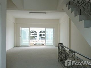 For sale 3 bed townhouse in Bang Lamung, Chonburi