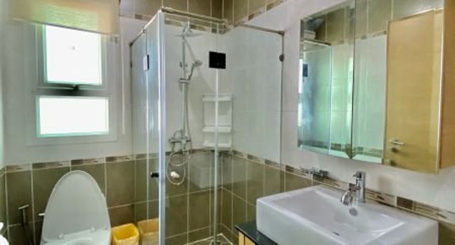 For rent 4 bedrooms house in Bang Lamung, Chonburi