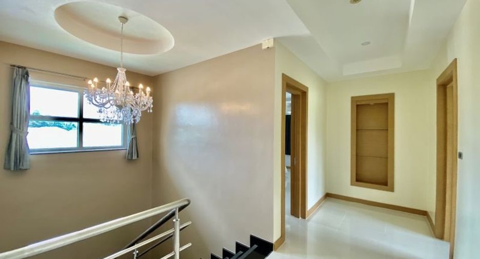 For rent 4 bedrooms house in Bang Lamung, Chonburi