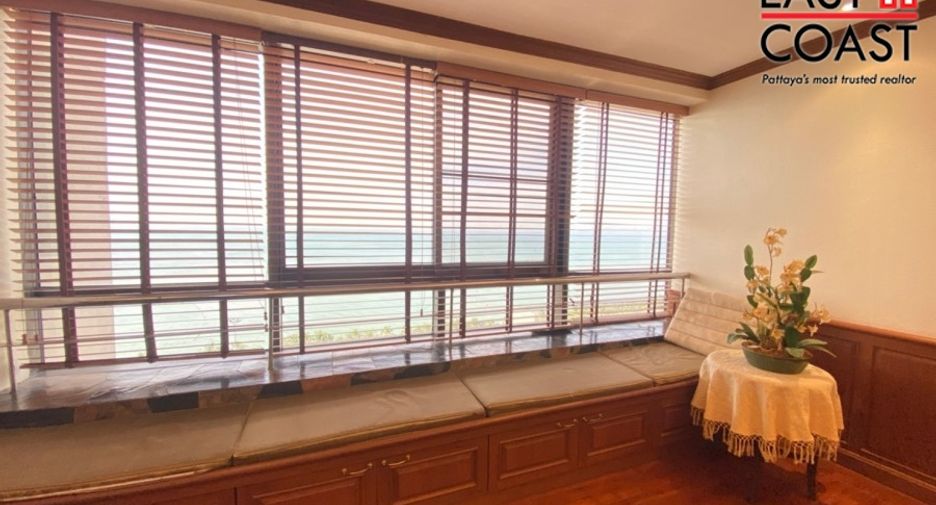For sale 2 bedrooms condo in Jomtien, Pattaya