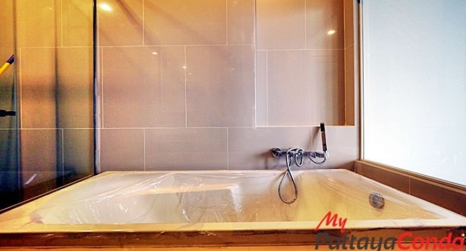 For sale 1 bed condo in Bang Lamung, Chonburi