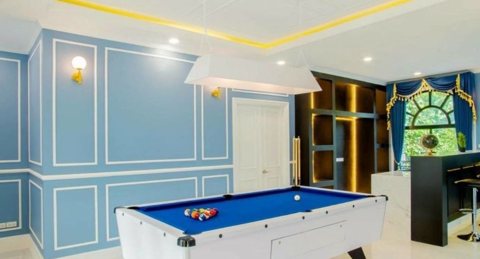 For rent 6 bedrooms villa in Mueang Chiang Mai, Chiang Mai