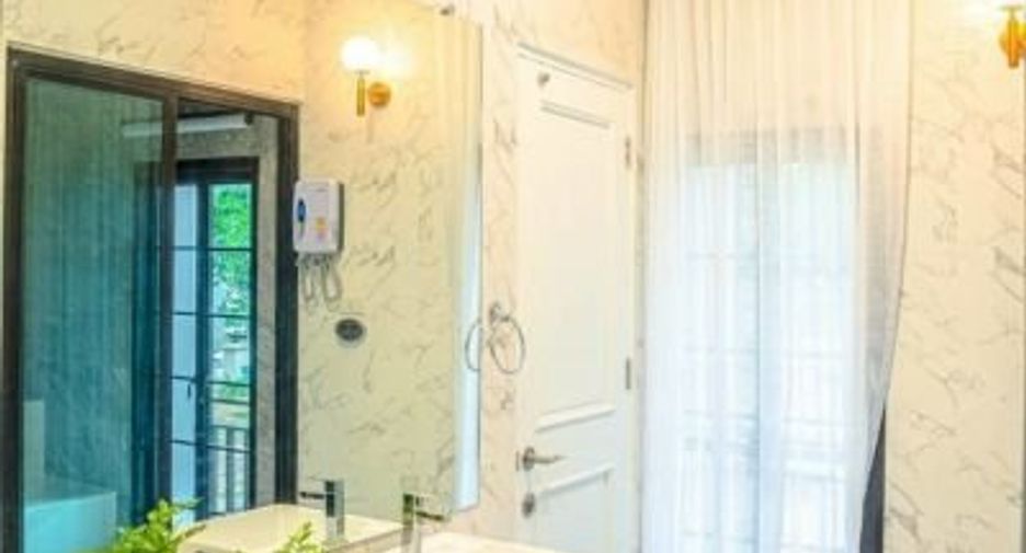 For rent 6 bedrooms villa in Mueang Chiang Mai, Chiang Mai