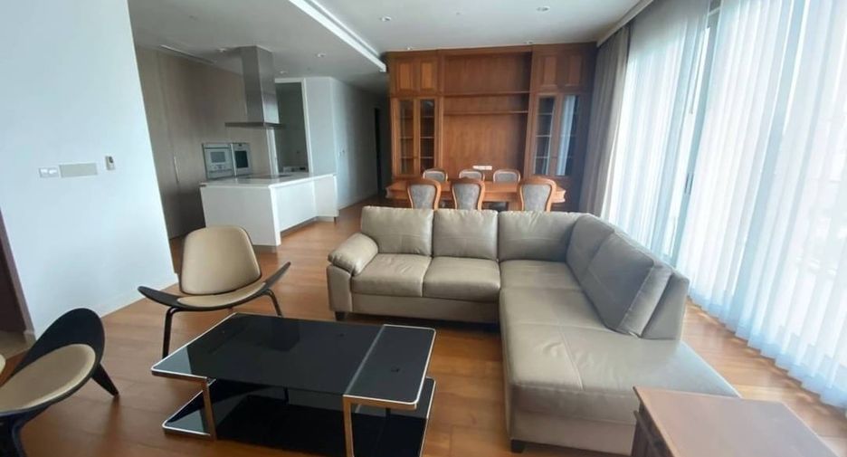 Wohnung zur Miete mit 3 Zimmer in Pathum Wan, Bangkok