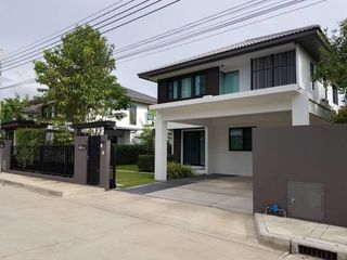 For rent and for sale 3 bed house in Bang Phli, Samut Prakan