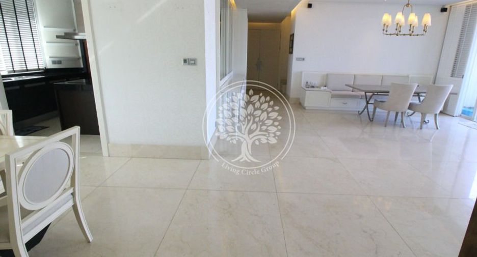 For rent and for sale 3 bedrooms condo in Sathon, Bangkok