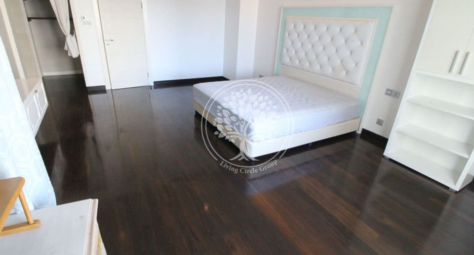 For rent and for sale 3 bedrooms condo in Sathon, Bangkok
