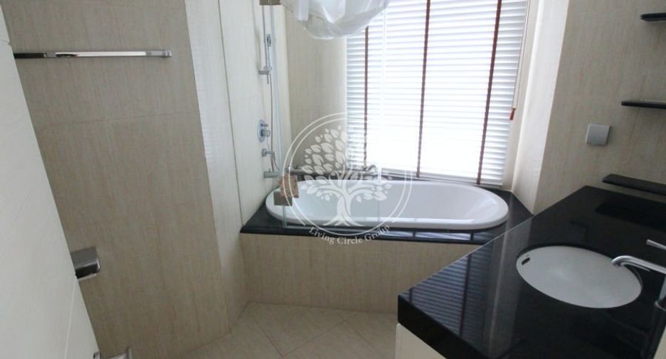 For rent and for sale 3 bedrooms condo in Sathon, Bangkok