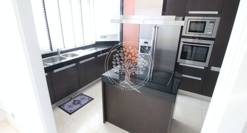 For rent and for sale 3 bedrooms condo in Sathon, Bangkok
