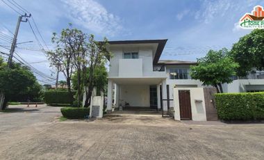 À vendre 3 chambres maison à Lat Phrao, Bangkok