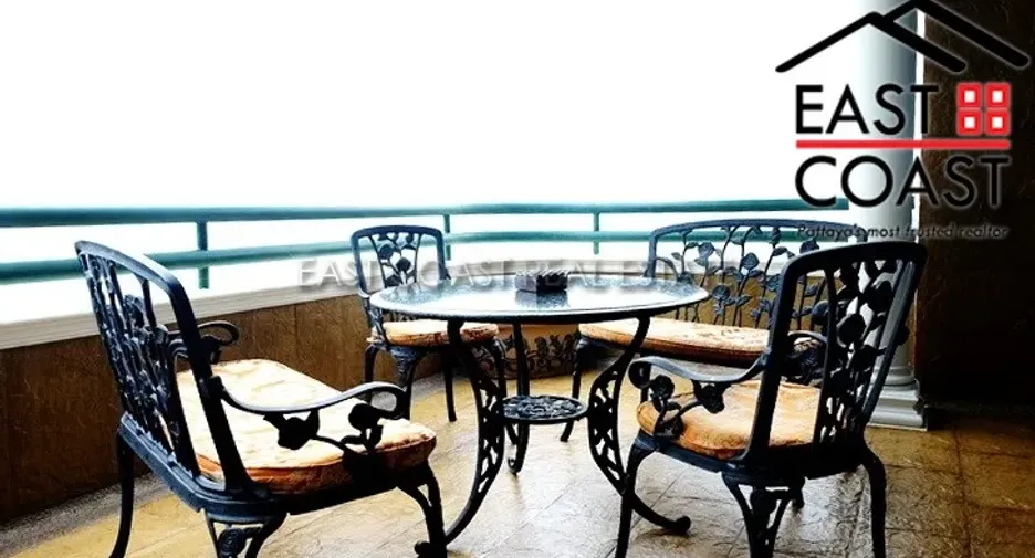 For sale 3 bedrooms condo in Bang Lamung, Chonburi
