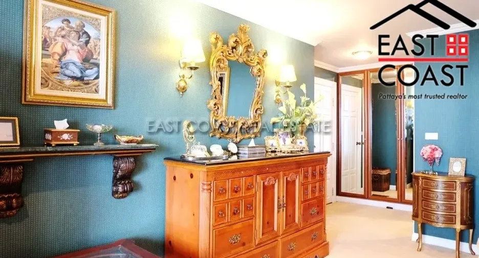 For sale 3 bedrooms condo in Bang Lamung, Chonburi