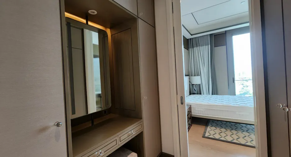 For sale 2 bed condo in Khlong San, Bangkok