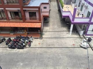 For sale 20 Beds retail Space in Bang Lamung, Chonburi