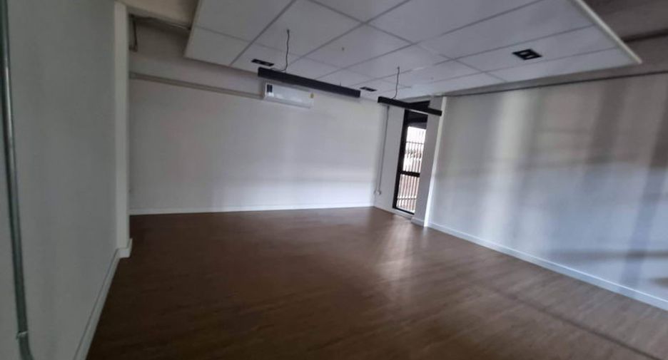 For rent and for sale 1 bed office in Phaya Thai, Bangkok