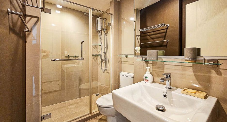 For sale 2 Beds condo in Lat Phrao, Bangkok