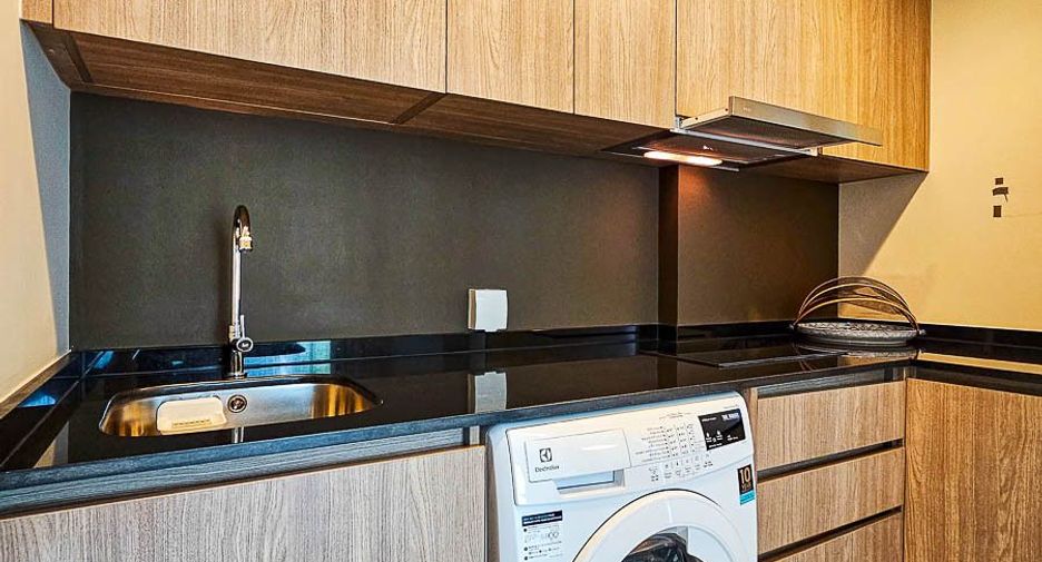 For sale 2 Beds condo in Lat Phrao, Bangkok