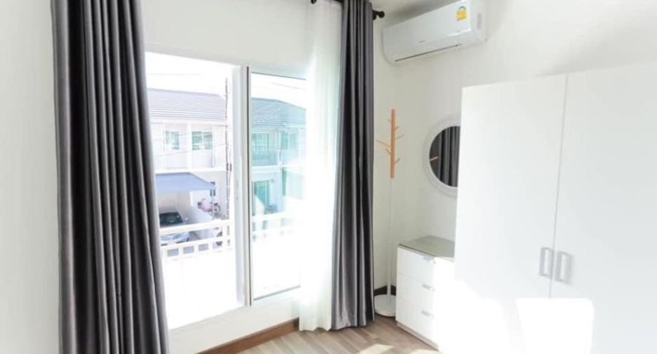 For rent and for sale 3 bedrooms townhouse in Mueang Chiang Mai, Chiang Mai
