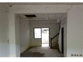 Casa adosada en venta de estudio en Tha Yang, Phetchaburi
