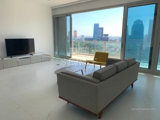 Condo en alquiler y en venta de 2 habitaciones en Pathum Wan, Bangkok