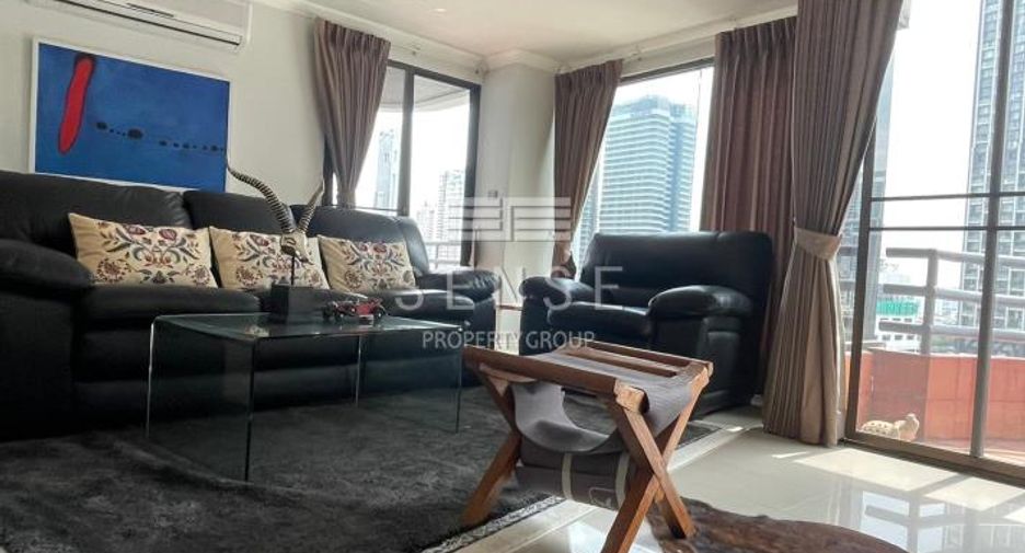 For rent 3 bedrooms condo in Sathon, Bangkok