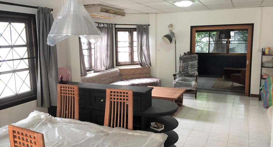 ขาย และ ให้เช่า 3 เตียง บ้านเดี่ยว ใน คลองเตย, กรุงเทพฯ