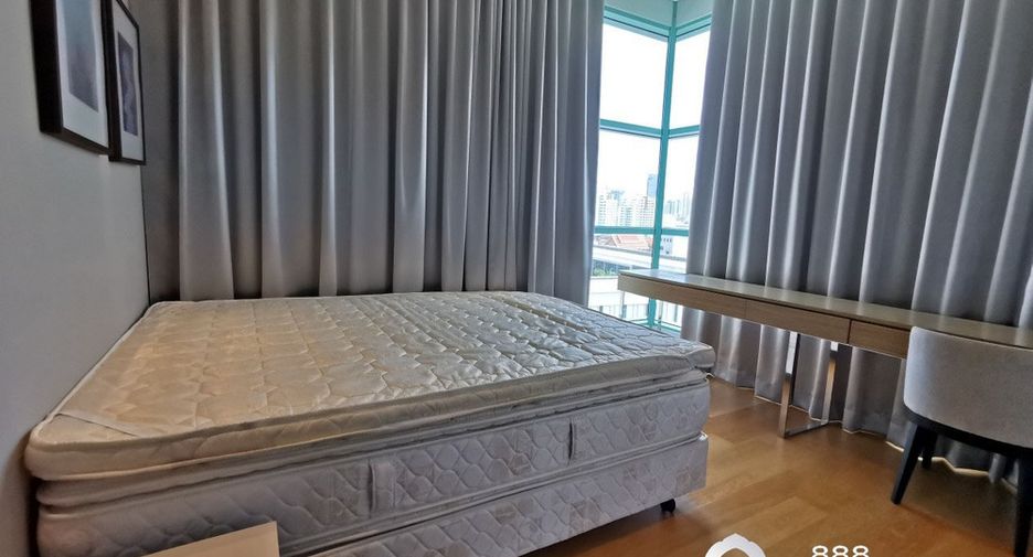 For rent 4 bedrooms condo in Bang Kho Laem, Bangkok