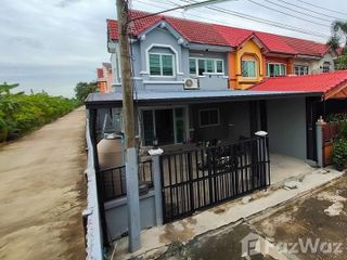 For rent 4 Beds townhouse in Thanyaburi, Pathum Thani