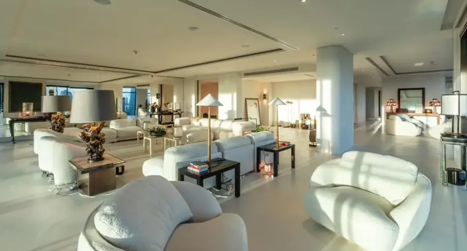 For rent 4 bedrooms condo in Pathum Wan, Bangkok