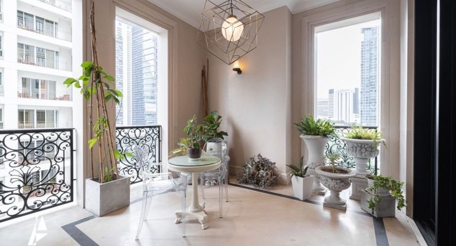 For rent そして for sale 2 ベッドルーム condo in Pathum Wan, Bangkok