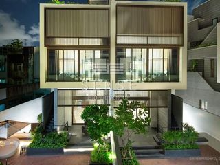 For sale 5 Beds house in Yan Nawa, Bangkok