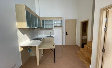 For sale 2 Beds condo in Watthana, Bangkok