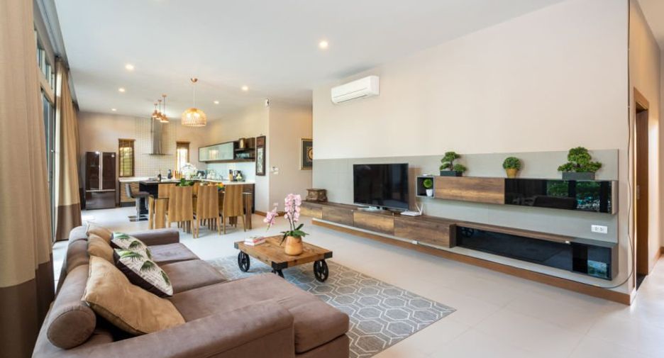 For rent 4 bedrooms villa in Thalang, Phuket