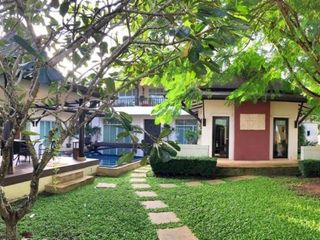 For rent 4 bedrooms villa in Mueang Phuket, Phuket