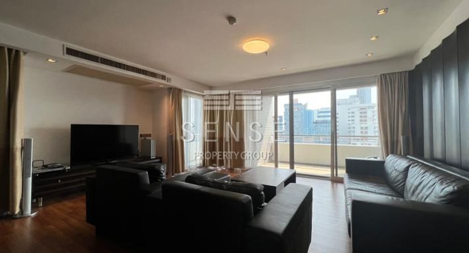 For rent 3 bedrooms condo in Watthana, Bangkok
