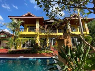 For sale 6 bedrooms retail Space in Mueang Chiang Mai, Chiang Mai