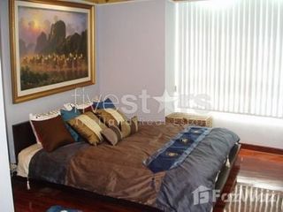 For rent 2 bed condo in Pathum Wan, Bangkok
