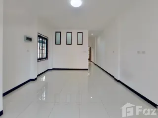 For sale 3 bed townhouse in Mueang Chiang Mai, Chiang Mai
