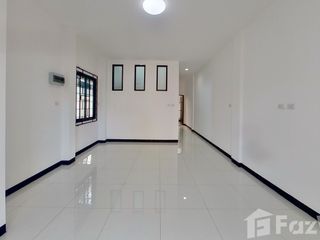 For sale 3 Beds townhouse in Mueang Chiang Mai, Chiang Mai