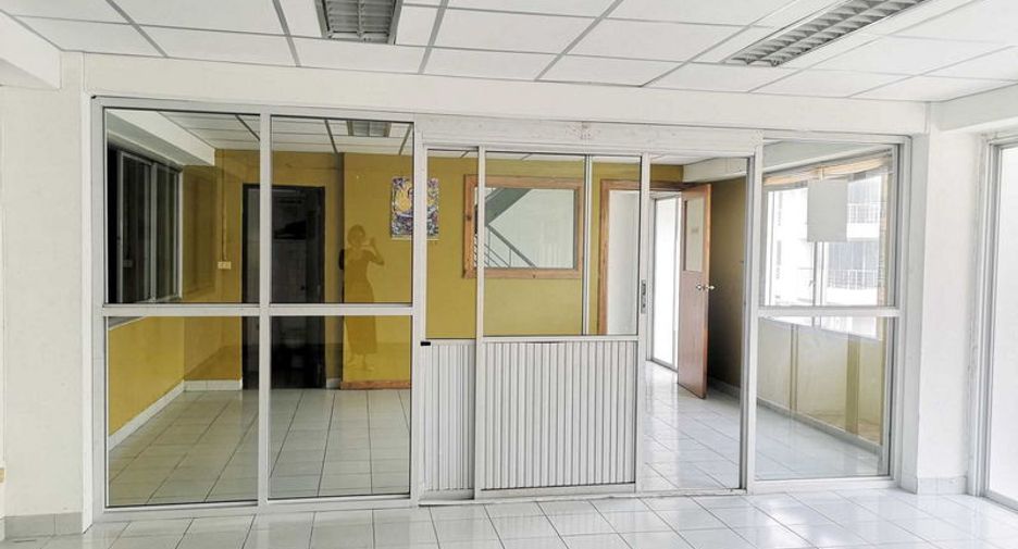 For sale warehouse in Khlong Luang, Pathum Thani