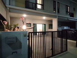 For rent 4 Beds townhouse in Lat Lum Kaeo, Pathum Thani