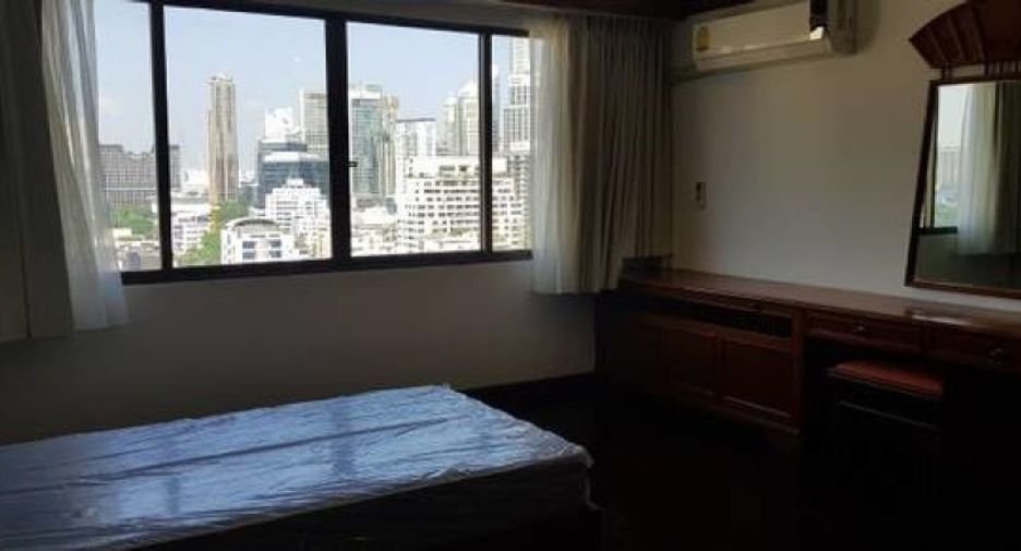 For rent 3 ベッドルーム apartment in Khlong Toei, Bangkok